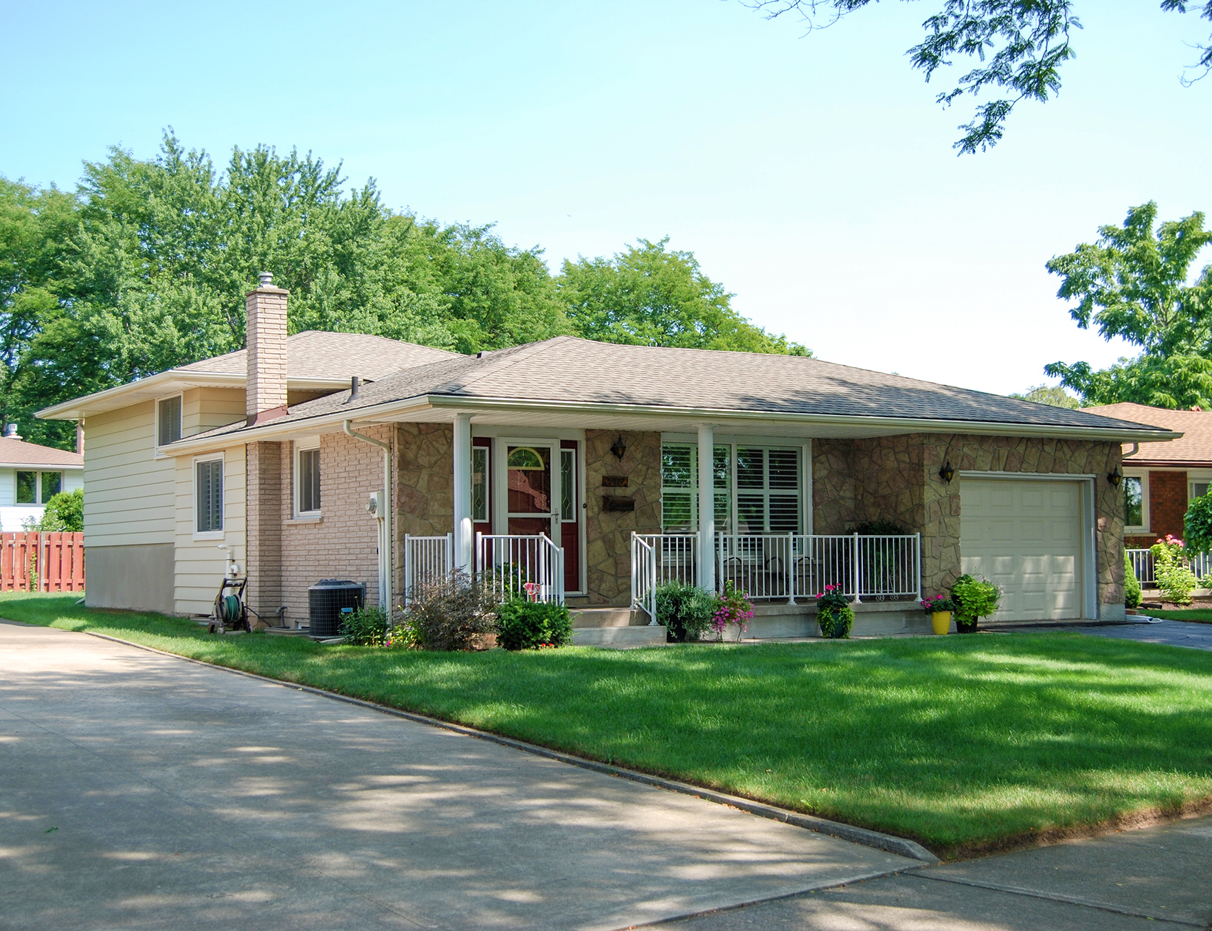 More Splitlevel Housing info